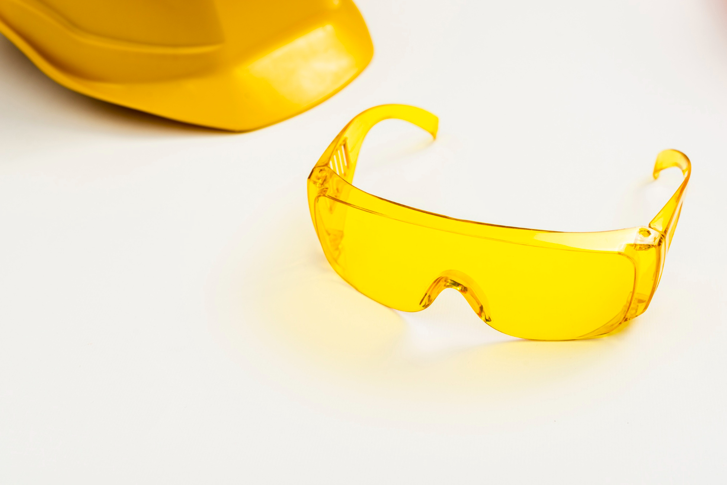 close up protection glasses helmet 2